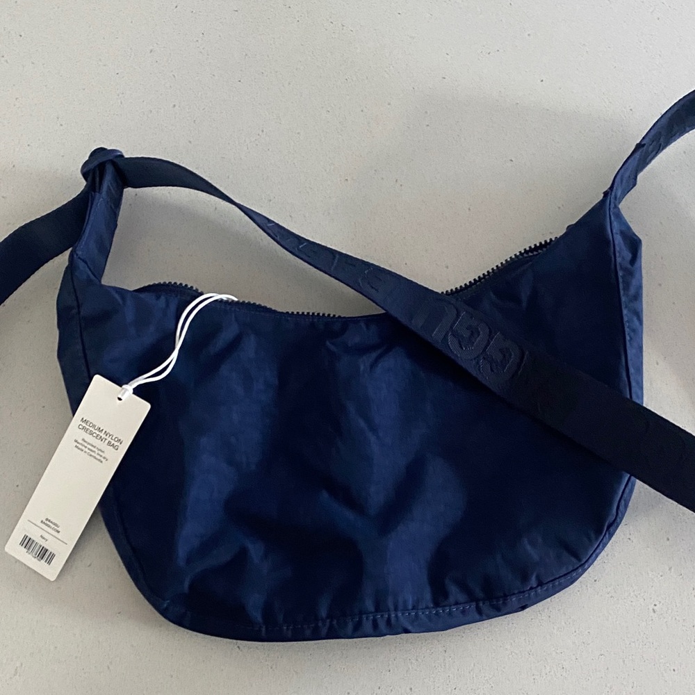 NWT BAGGU Deep Blue Crescent Bag